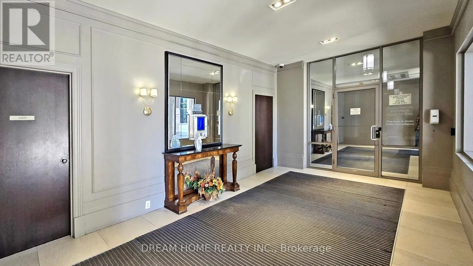 2004 - 388 PRINCE OF WALES DRIVE