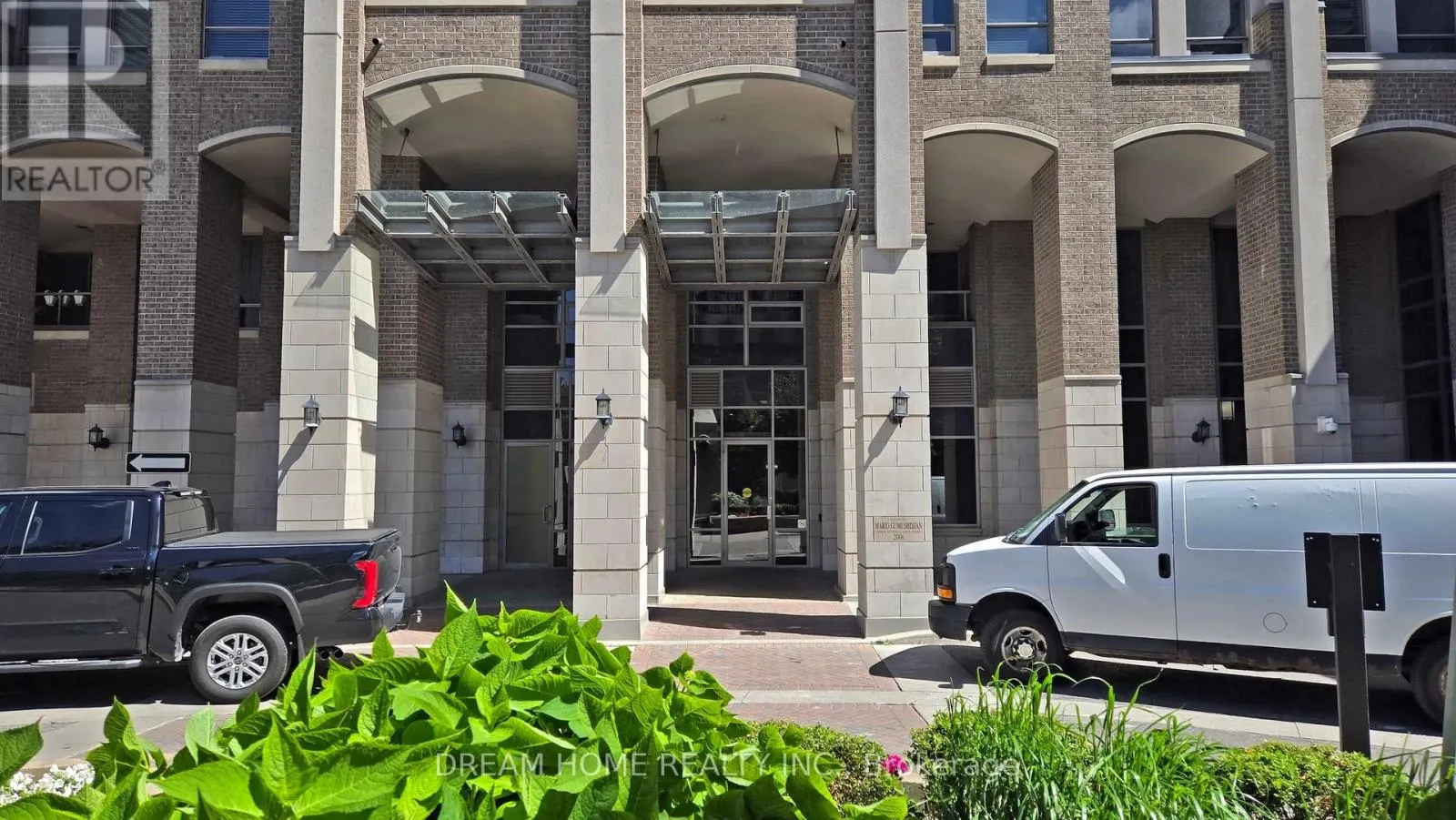 2004 - 388 PRINCE OF WALES DRIVE