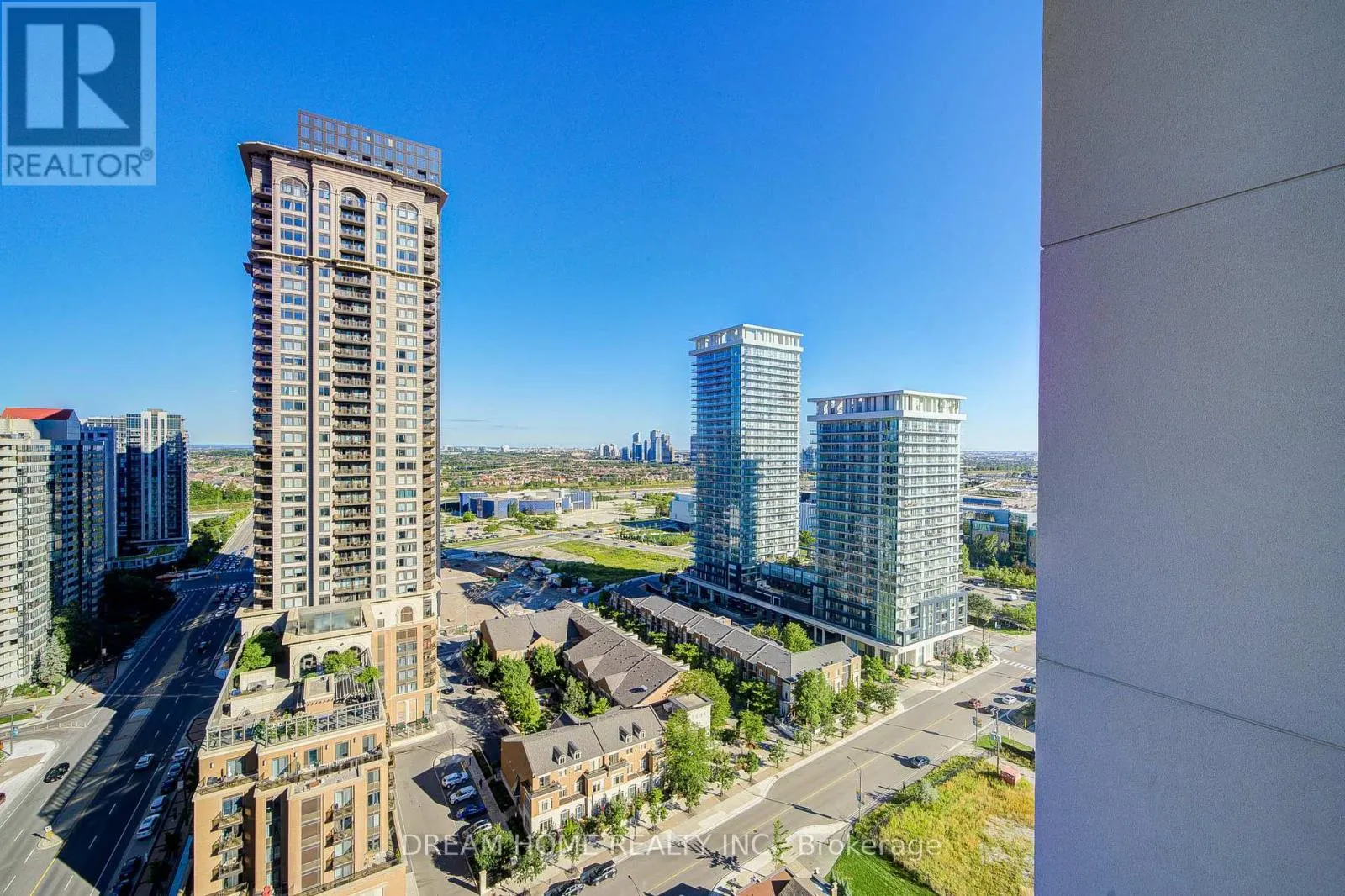 2004 - 388 PRINCE OF WALES DRIVE