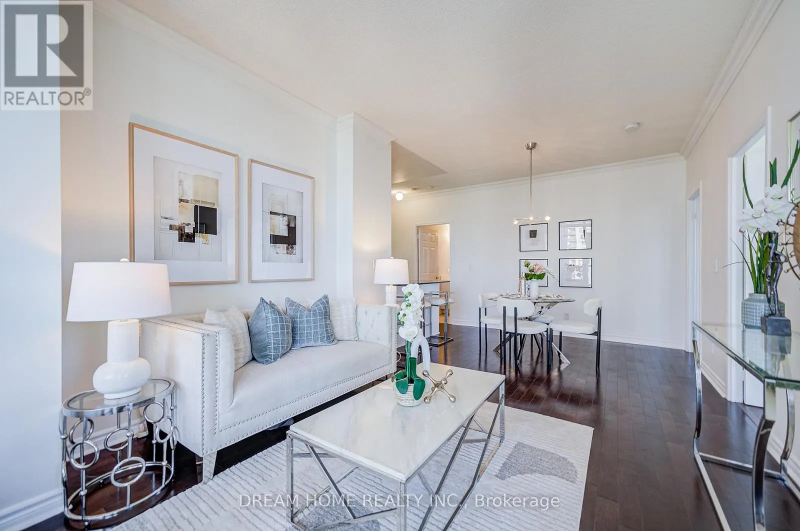 2004 - 388 PRINCE OF WALES DRIVE
