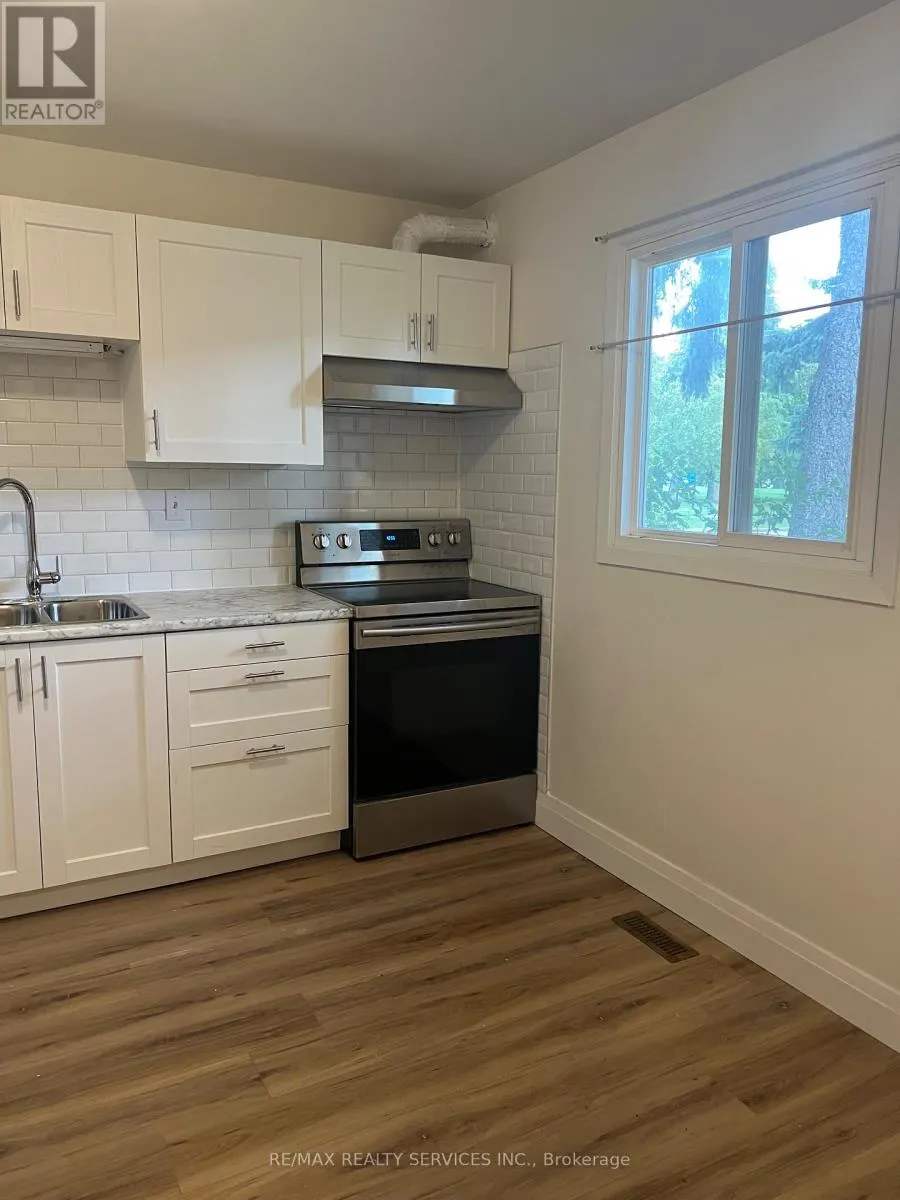 49 - 93 HANSEN ROAD N