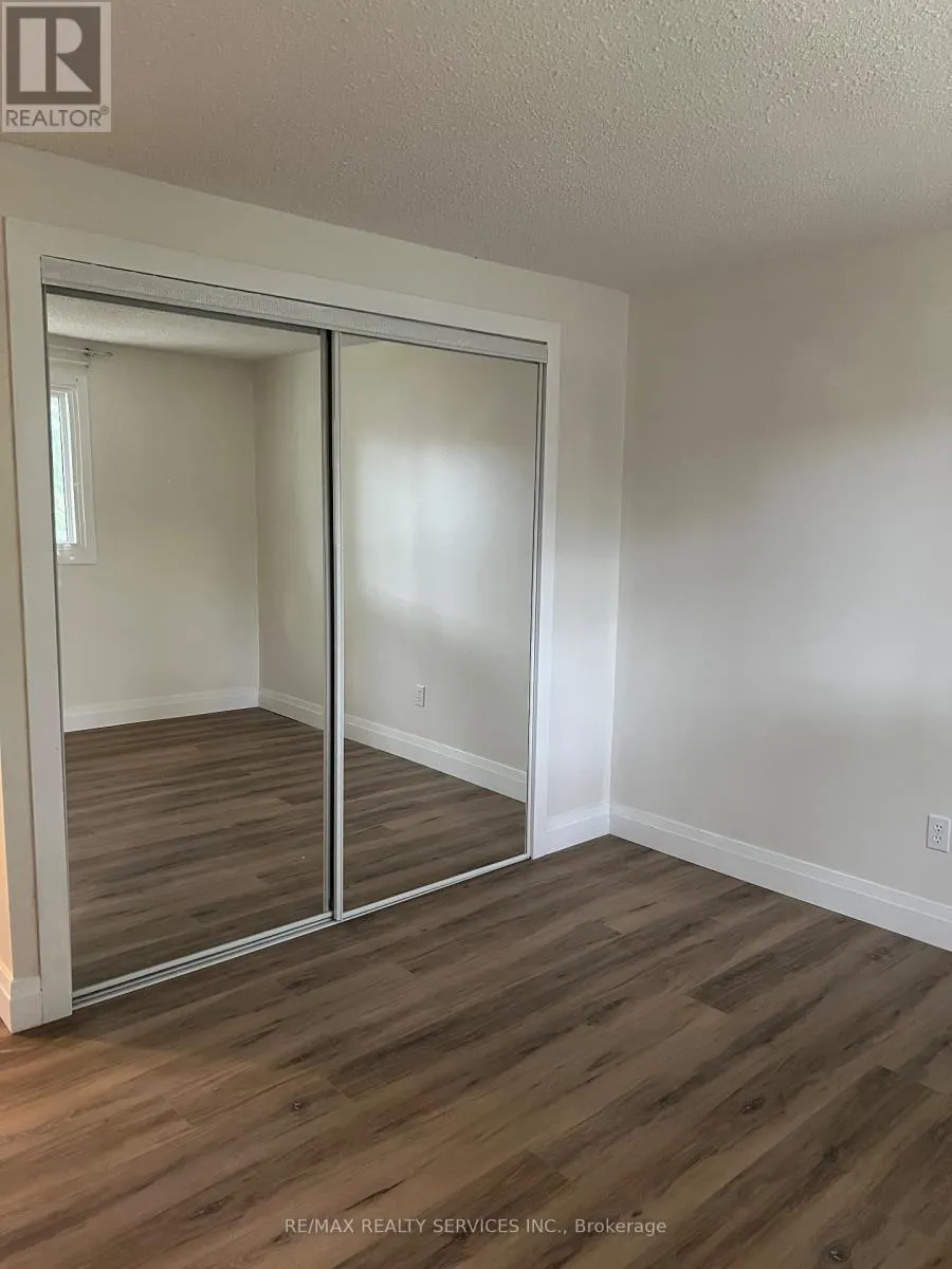 49 - 93 HANSEN ROAD N