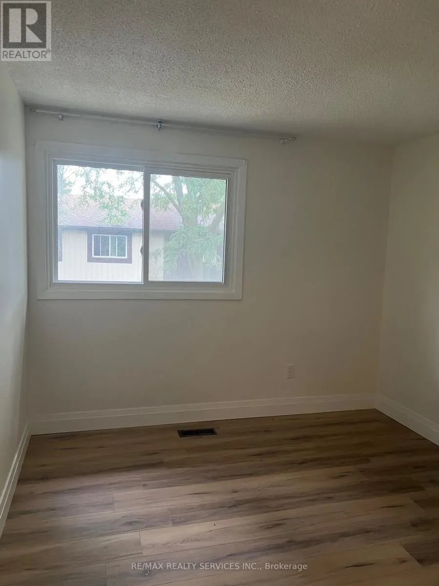49 - 93 HANSEN ROAD N
