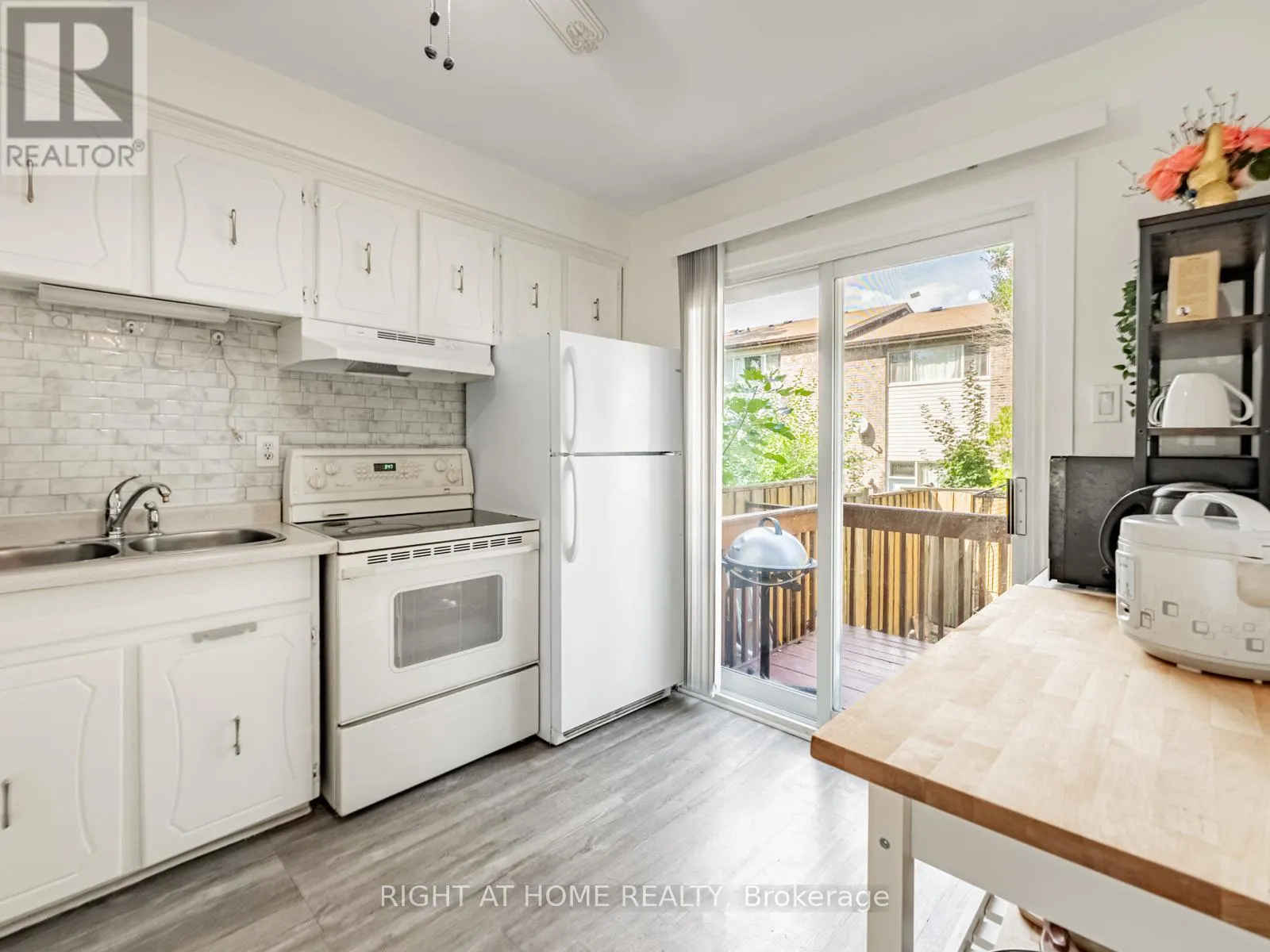 9 - 2380 BROMSGROVE ROAD SW