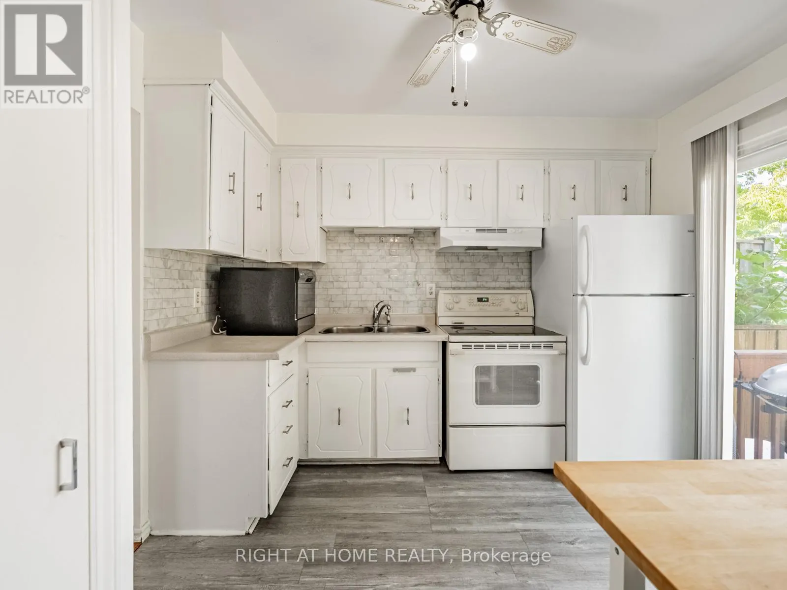 9 - 2380 BROMSGROVE ROAD SW