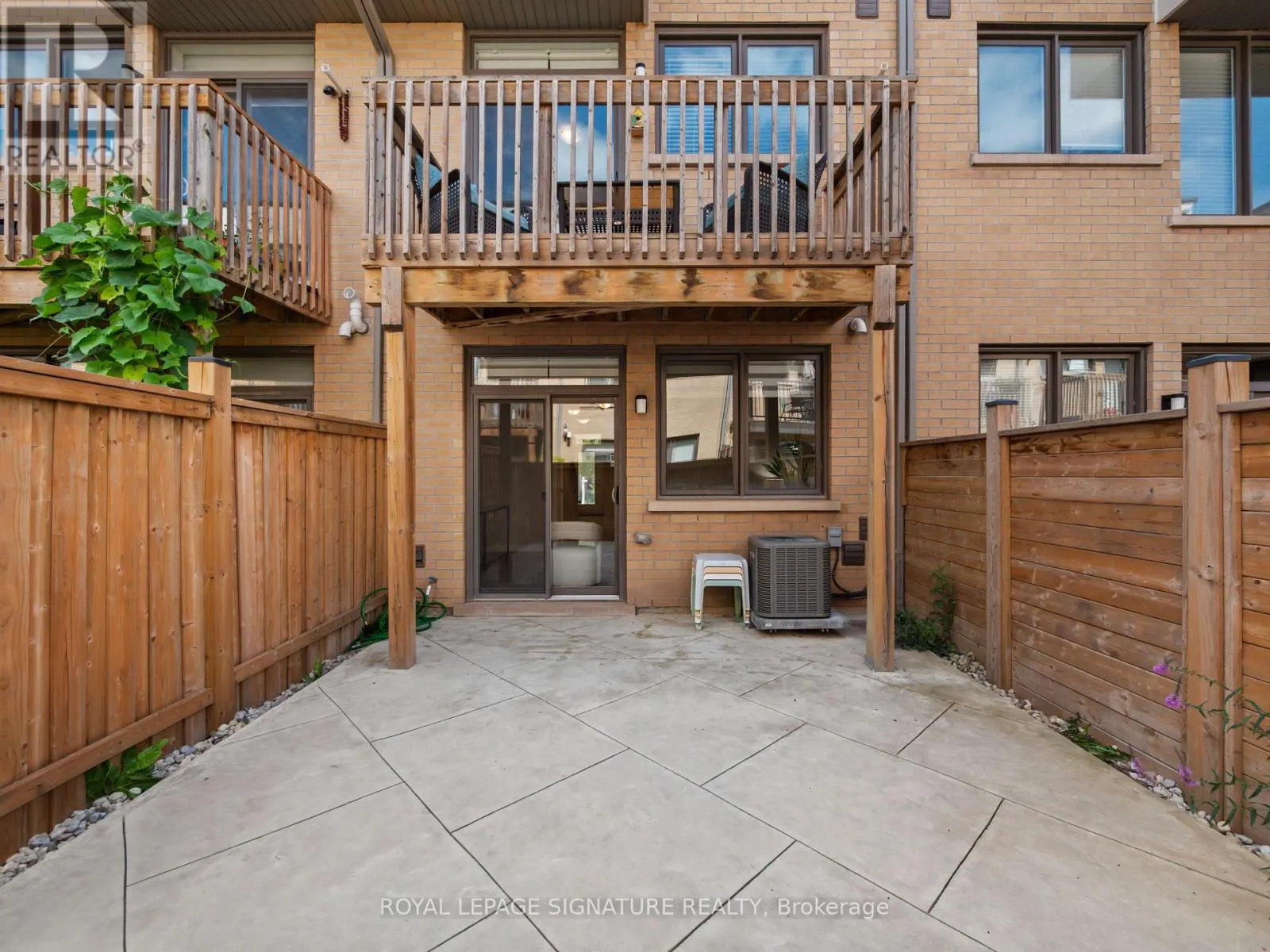 217 HUGUENOT ROAD