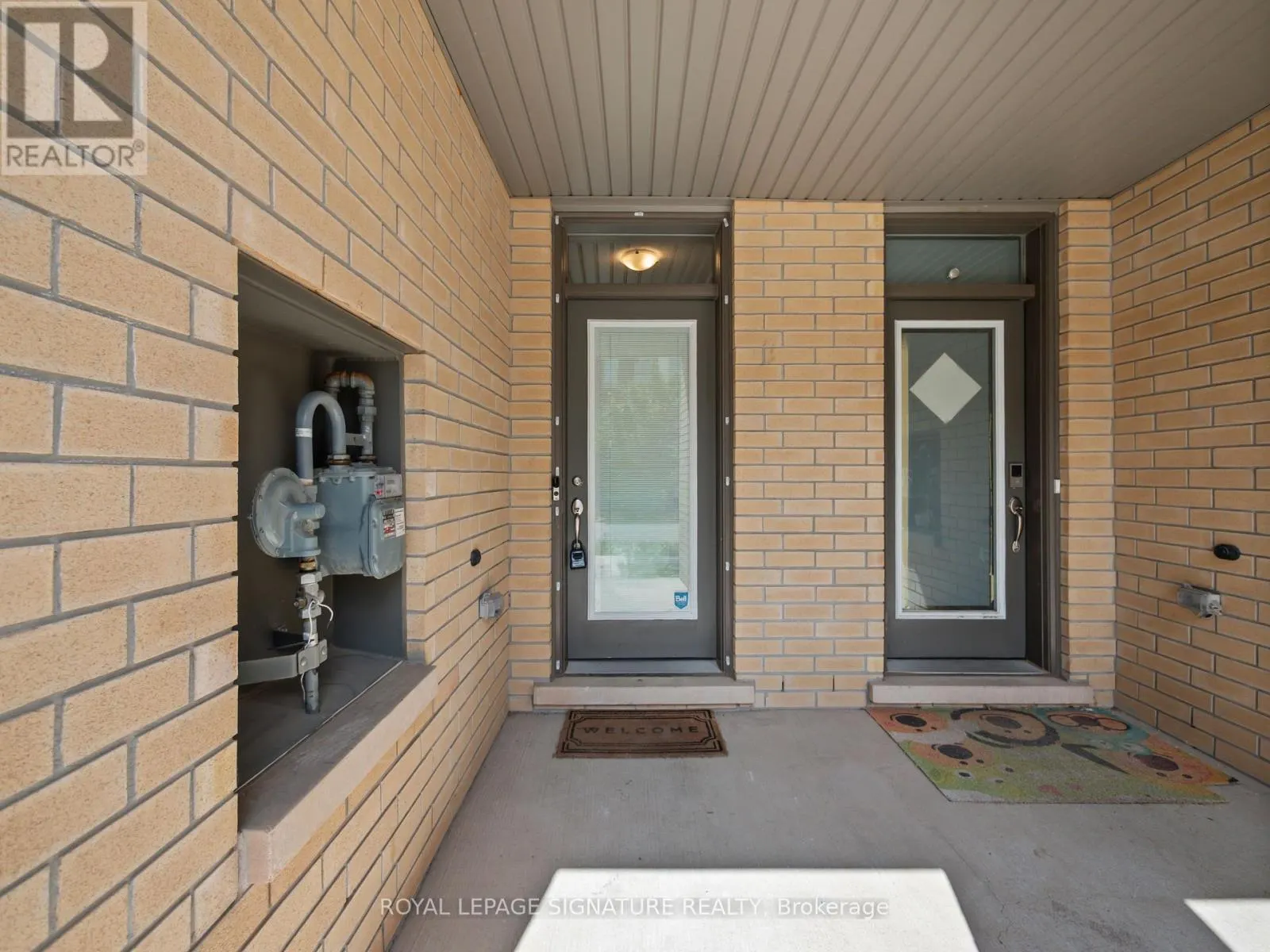 217 HUGUENOT ROAD