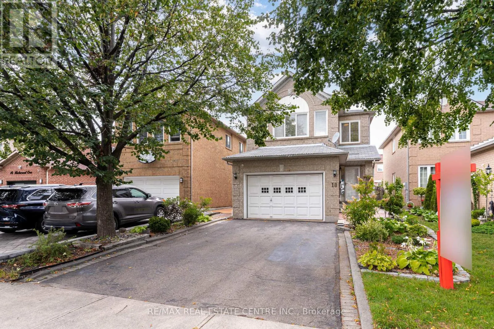 18 RICHWOOD CRESCENT