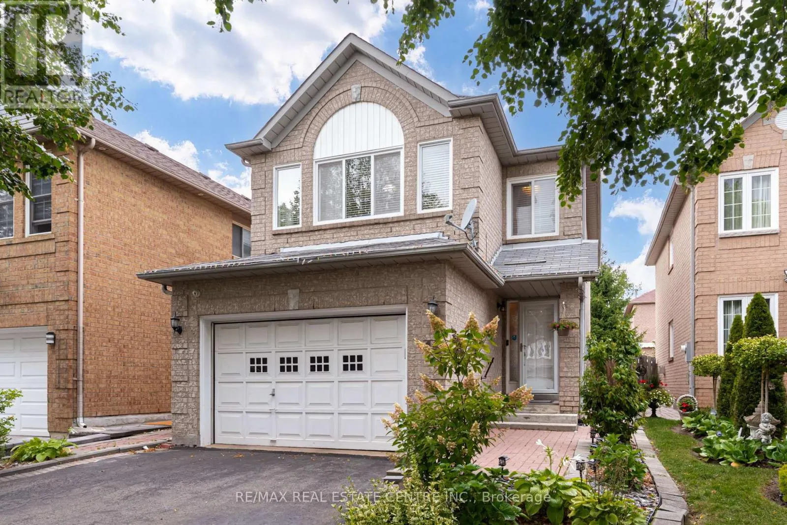 18 RICHWOOD CRESCENT