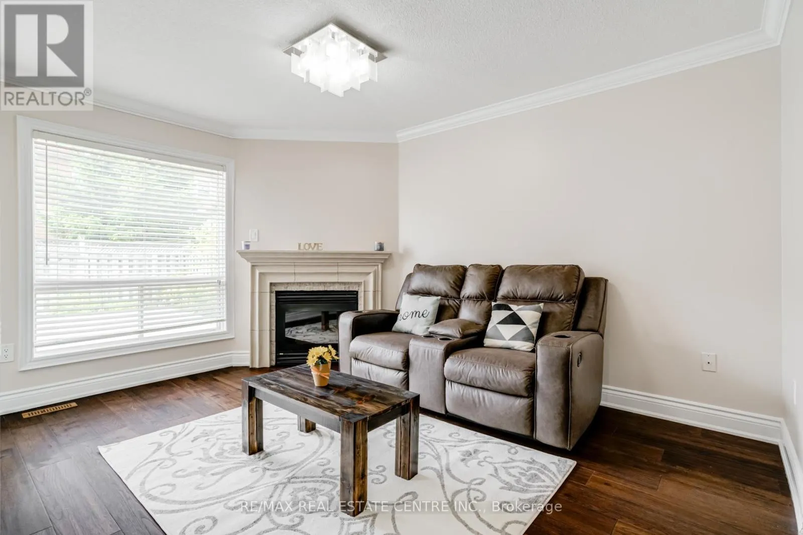 18 RICHWOOD CRESCENT