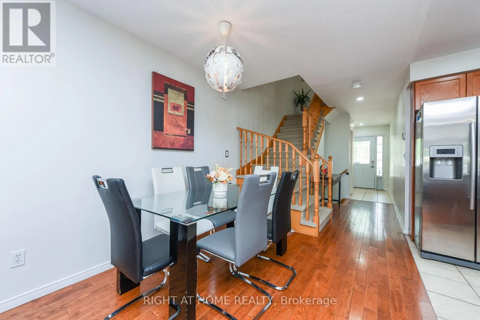 3 - 1551 REEVES GATE