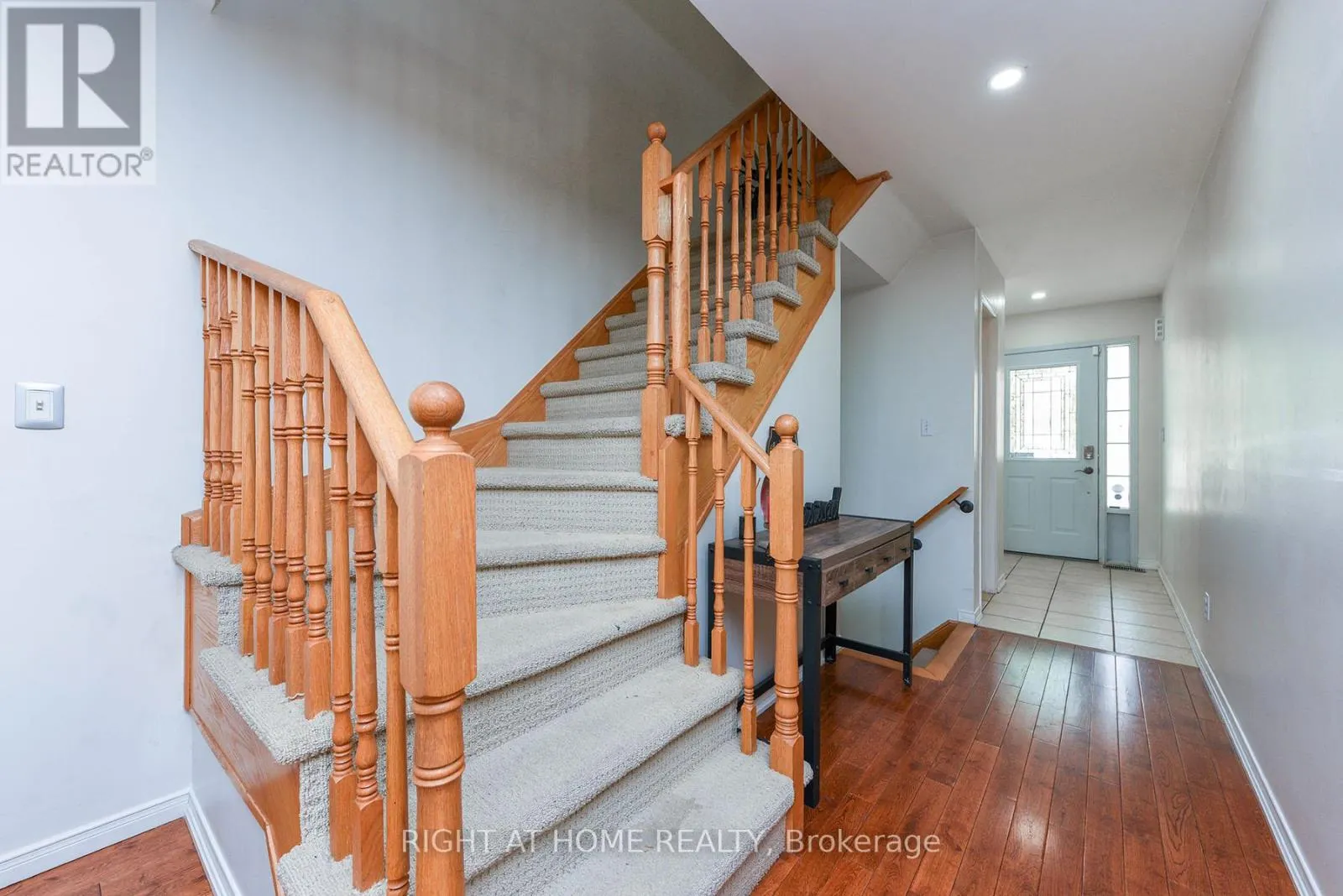 3 - 1551 REEVES GATE