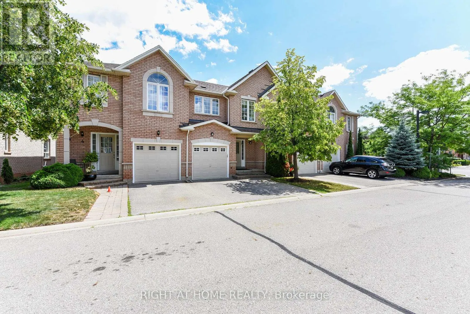 3 - 1551 REEVES GATE