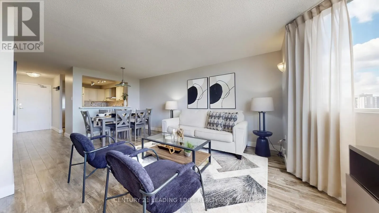 1611 - 3845 LAKE SHORE BOULEVARD W