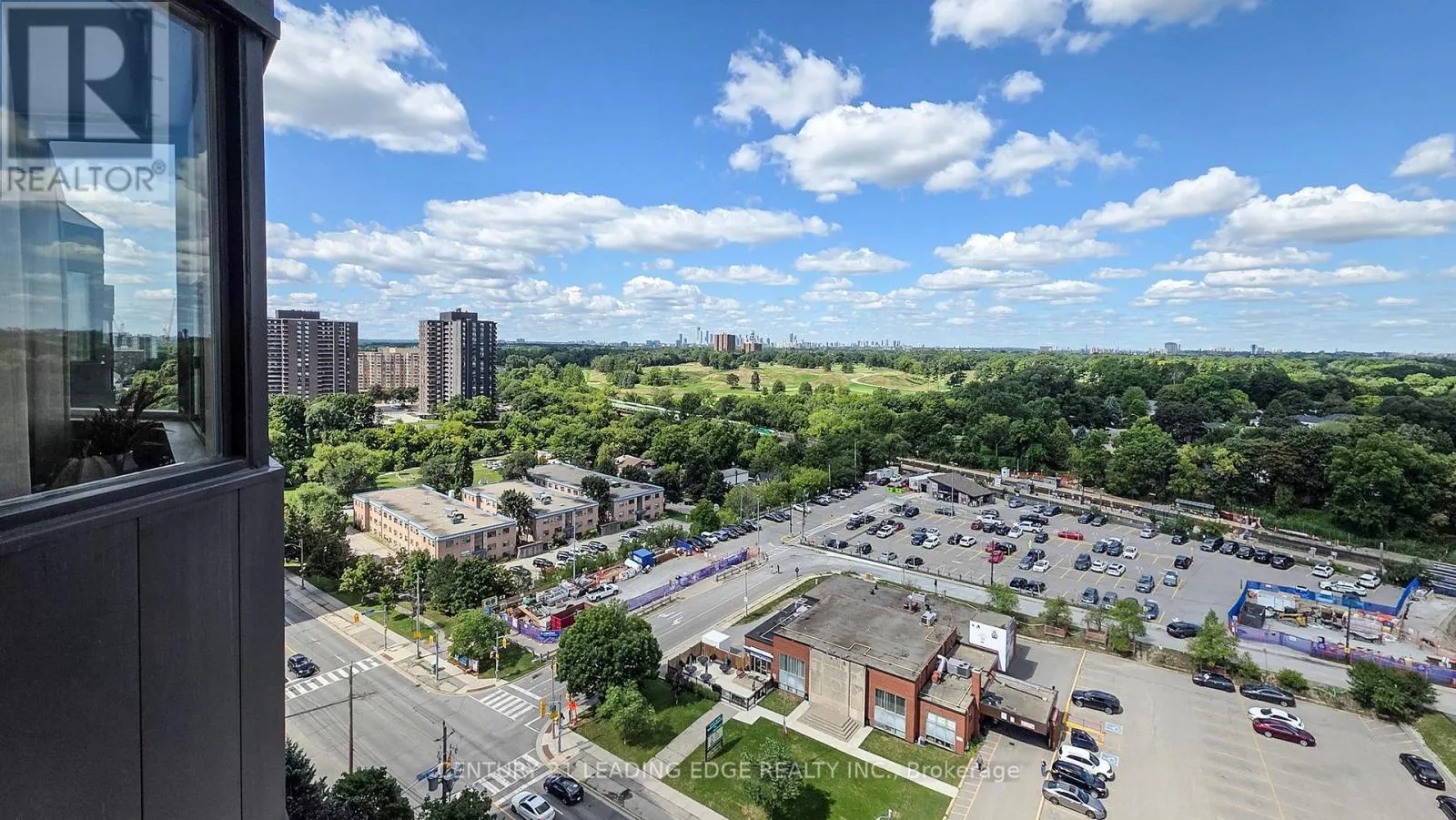 1611 - 3845 LAKE SHORE BOULEVARD W