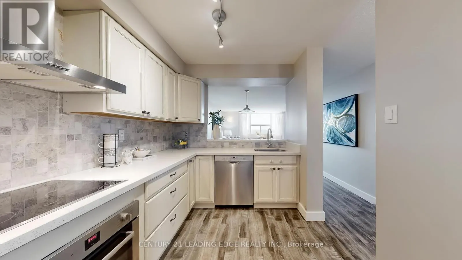 1611 - 3845 LAKE SHORE BOULEVARD W