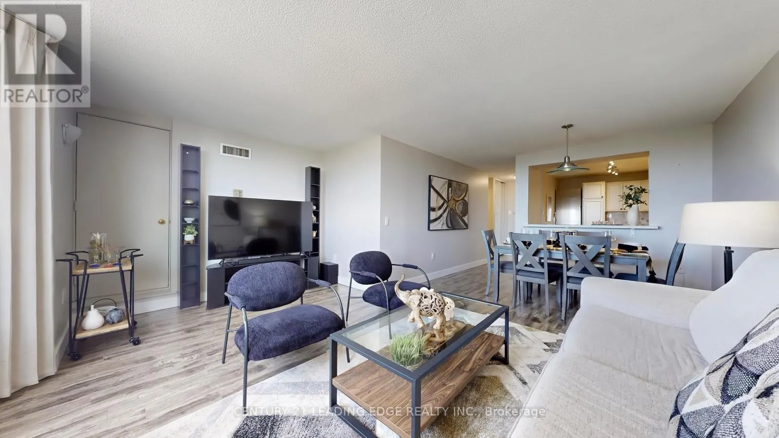 1611 - 3845 LAKE SHORE BOULEVARD W