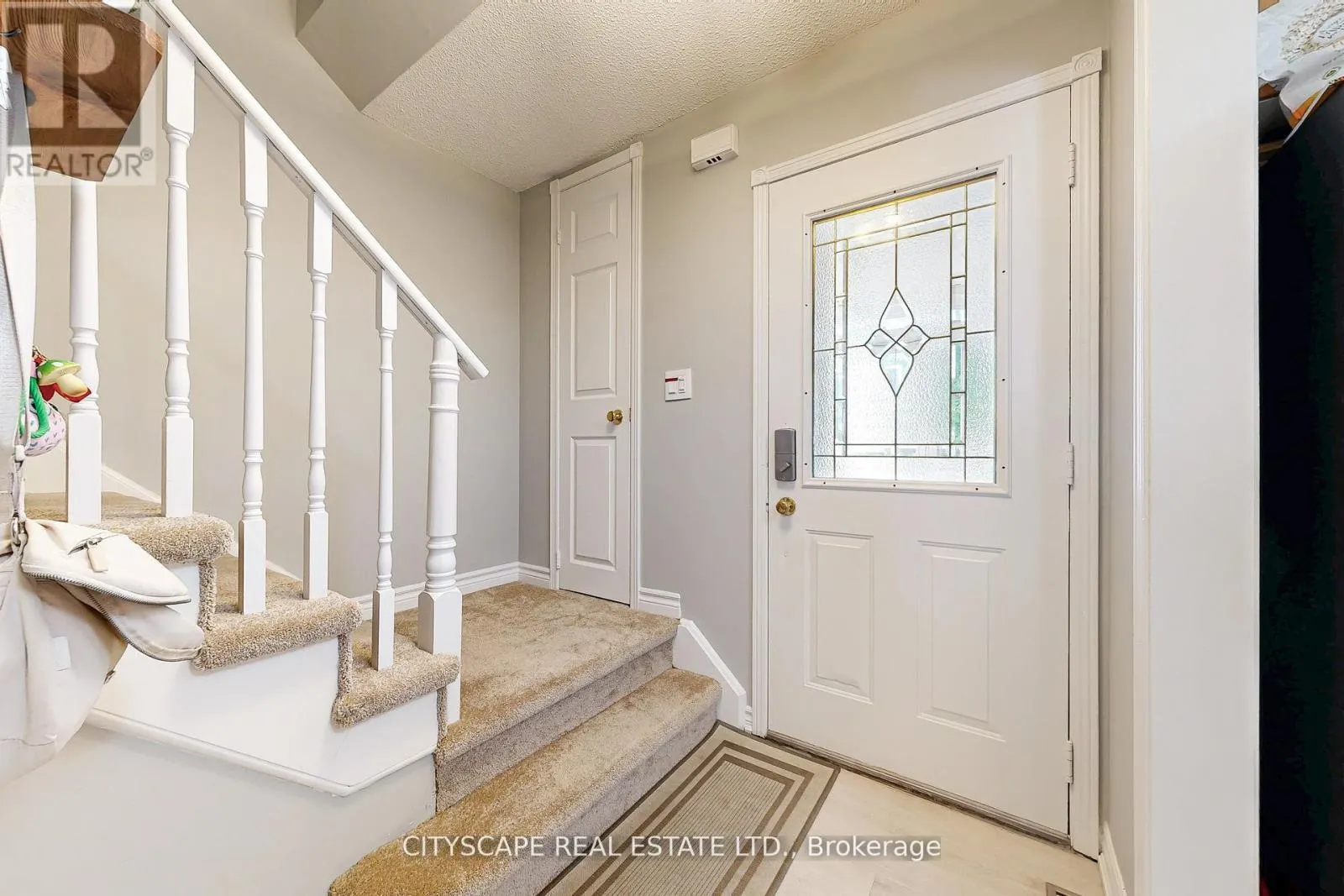 35 LETTY AVENUE