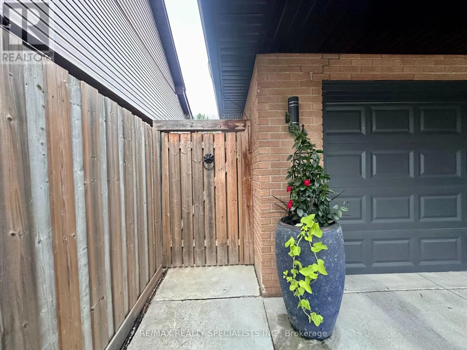 UNIT A - 4237 TOMKEN ROAD