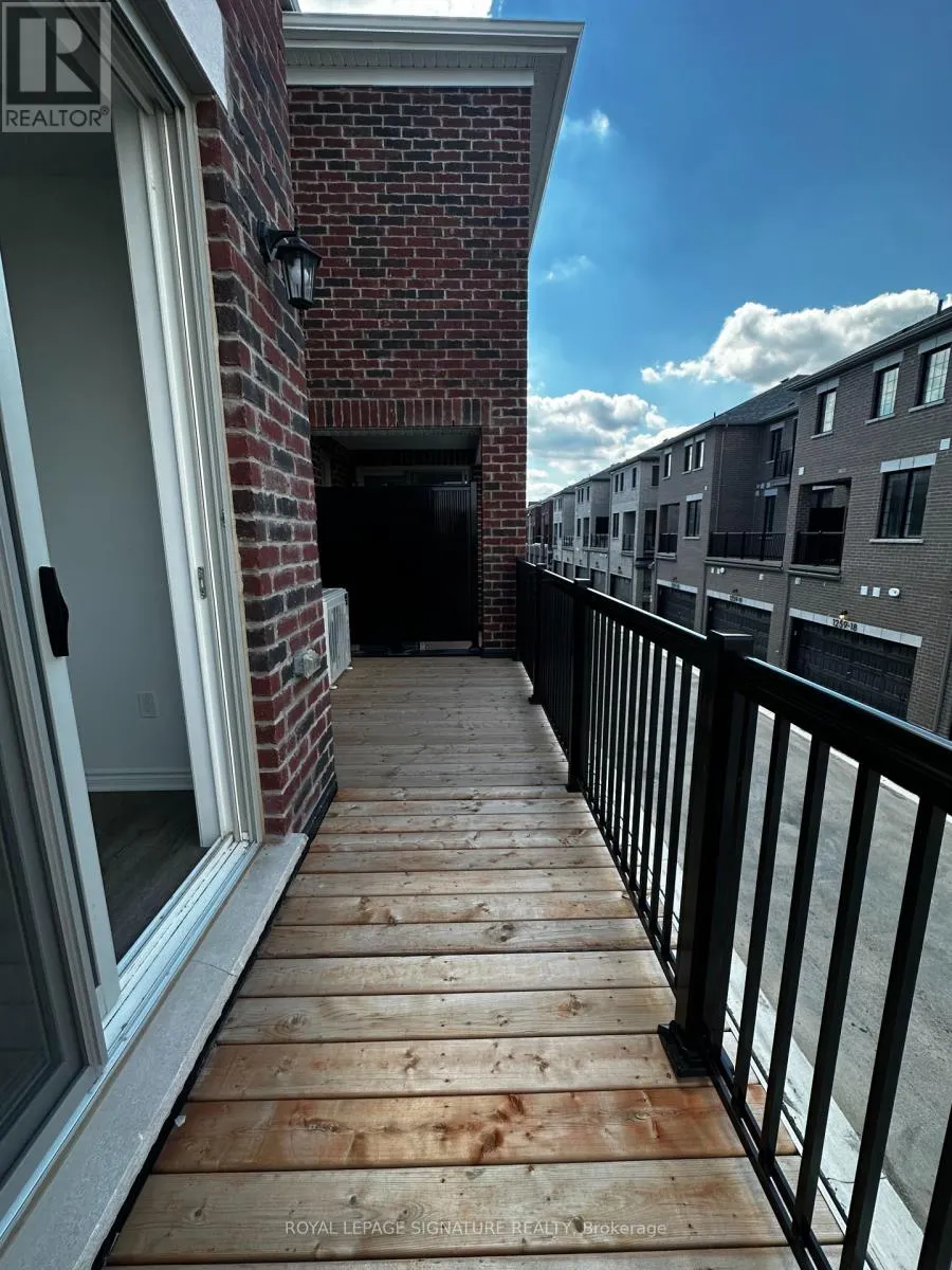 15 - 1259 LILY CRESCENT