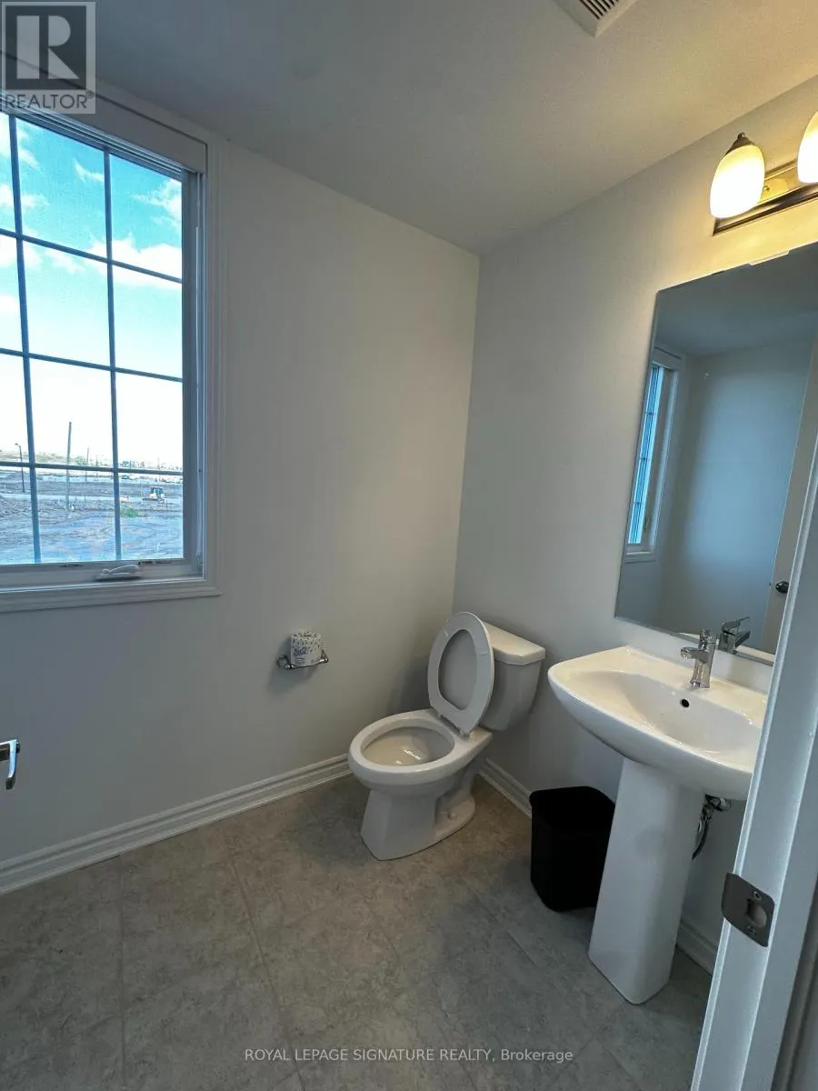 15 - 1259 LILY CRESCENT