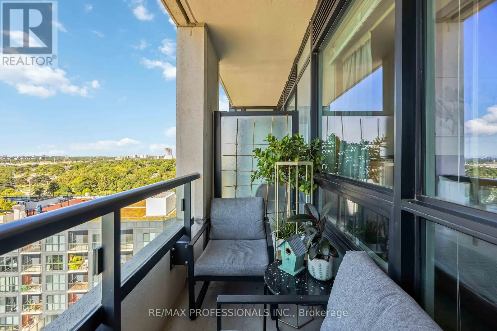 1310 - 20 THOMAS RILEY ROAD W