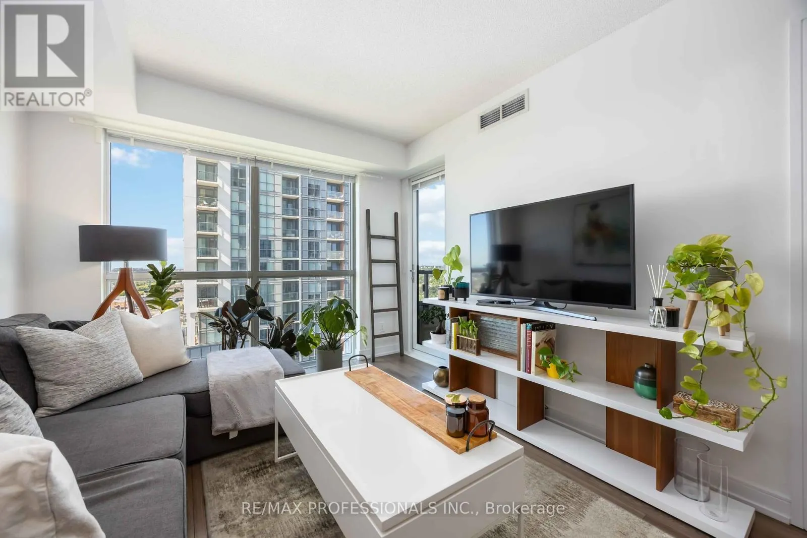 1310 - 20 THOMAS RILEY ROAD W