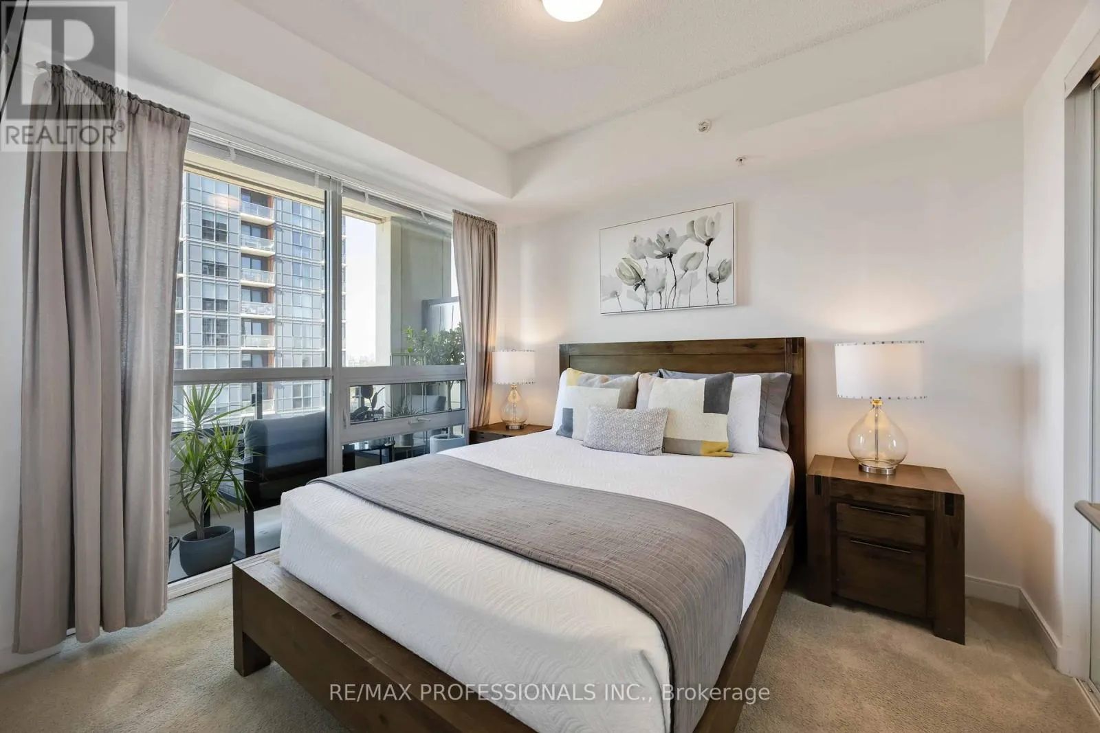 1310 - 20 THOMAS RILEY ROAD W