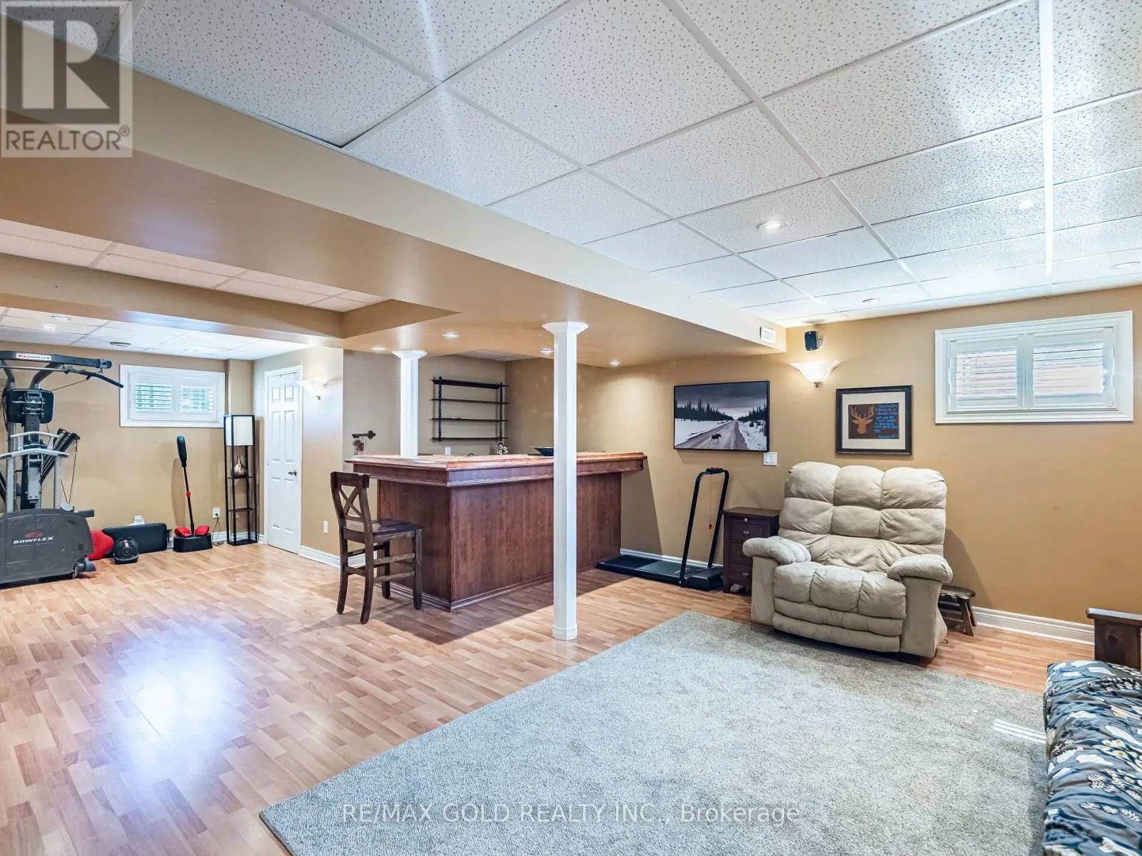 12 TWIN WILLOW CRESCENT