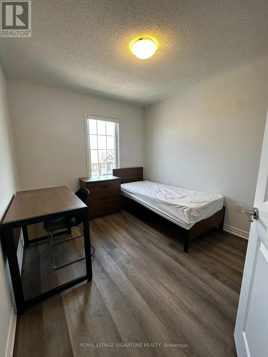 14 - 1259 LILY CRESCENT