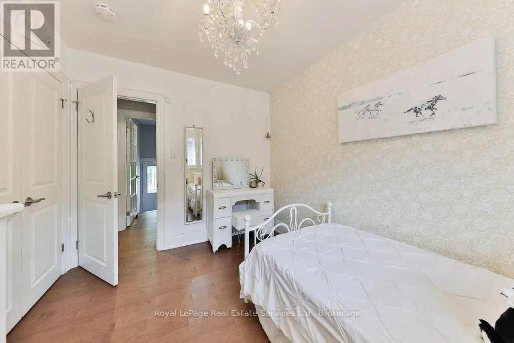 33 FORSTER PARK DRIVE