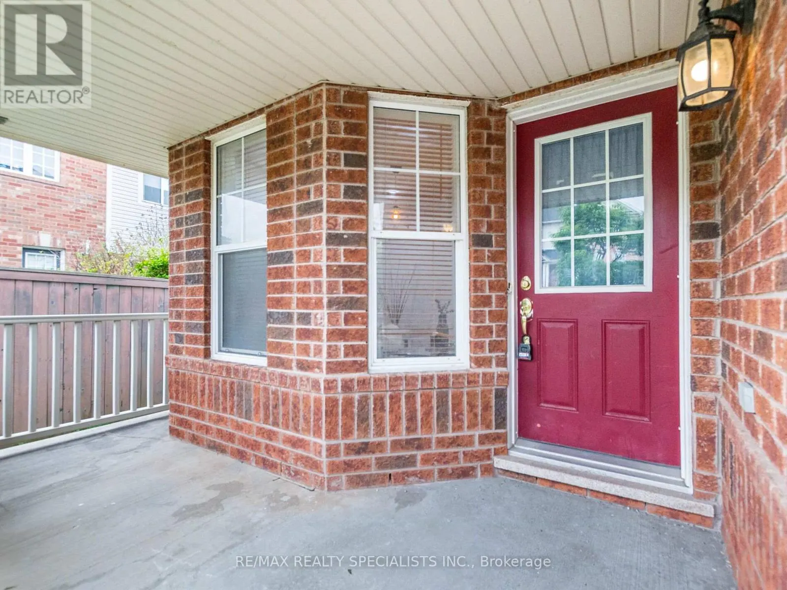 105 DECKER HOLLOW CIRCLE