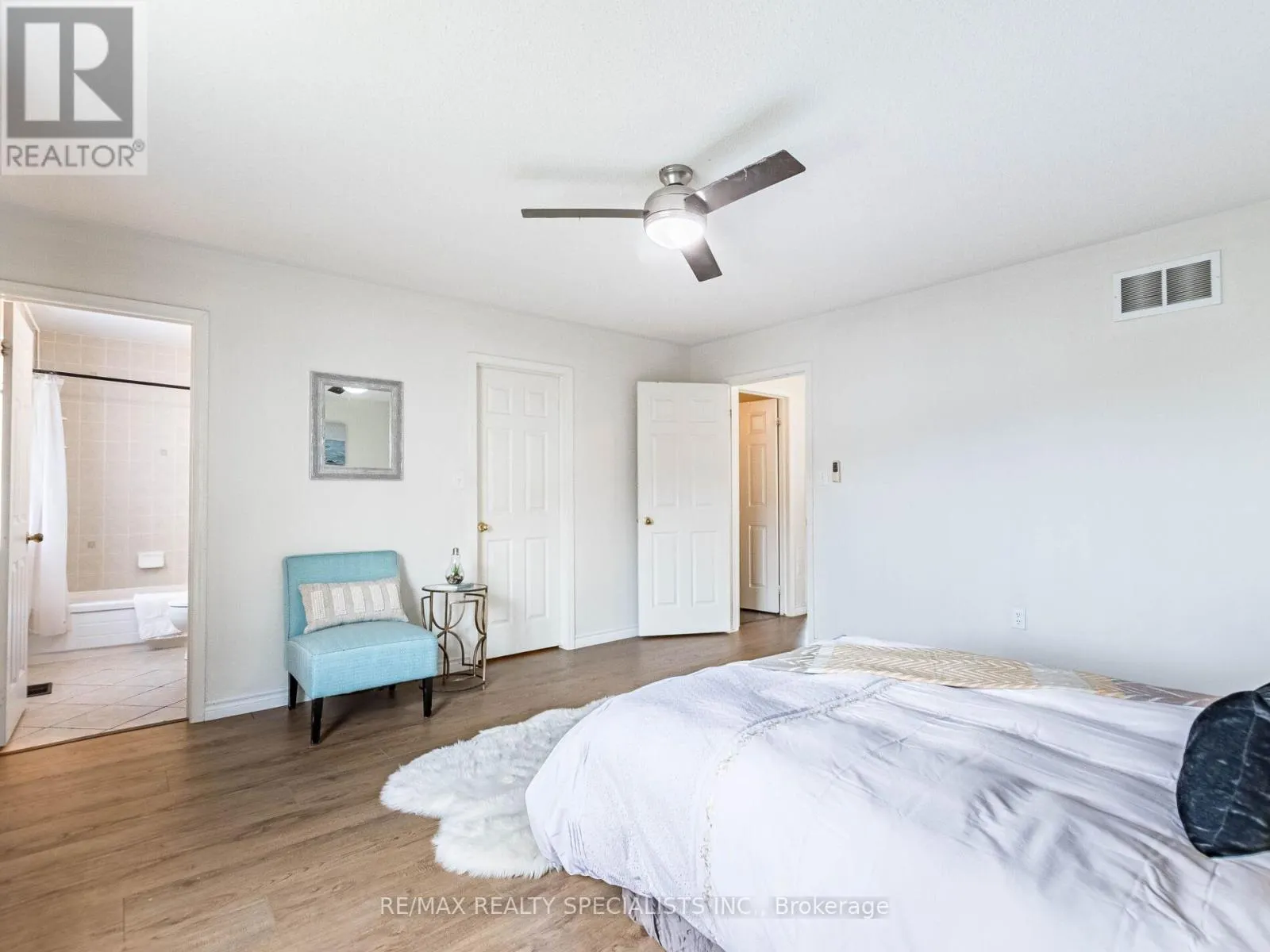 105 DECKER HOLLOW CIRCLE