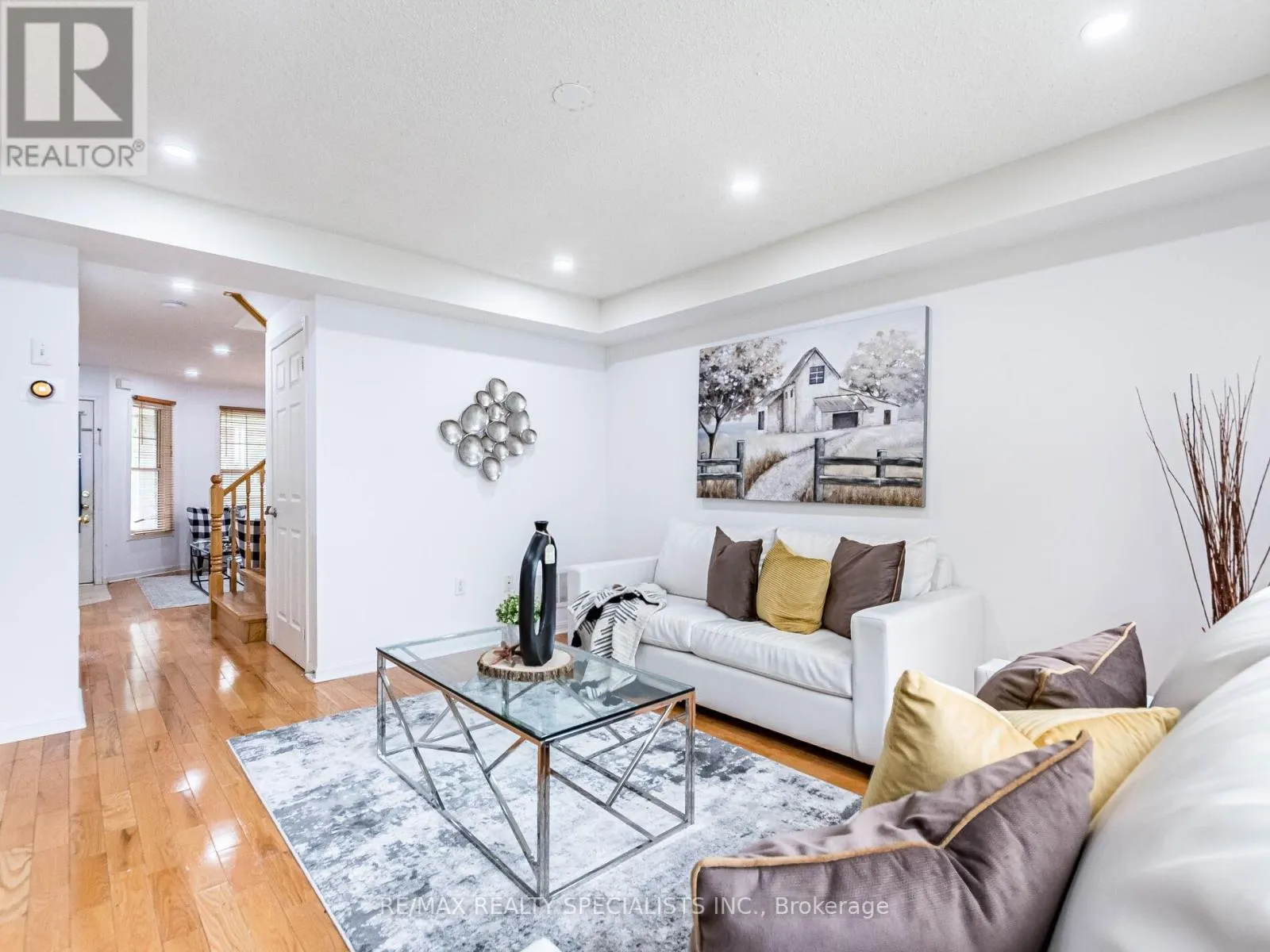 105 DECKER HOLLOW CIRCLE