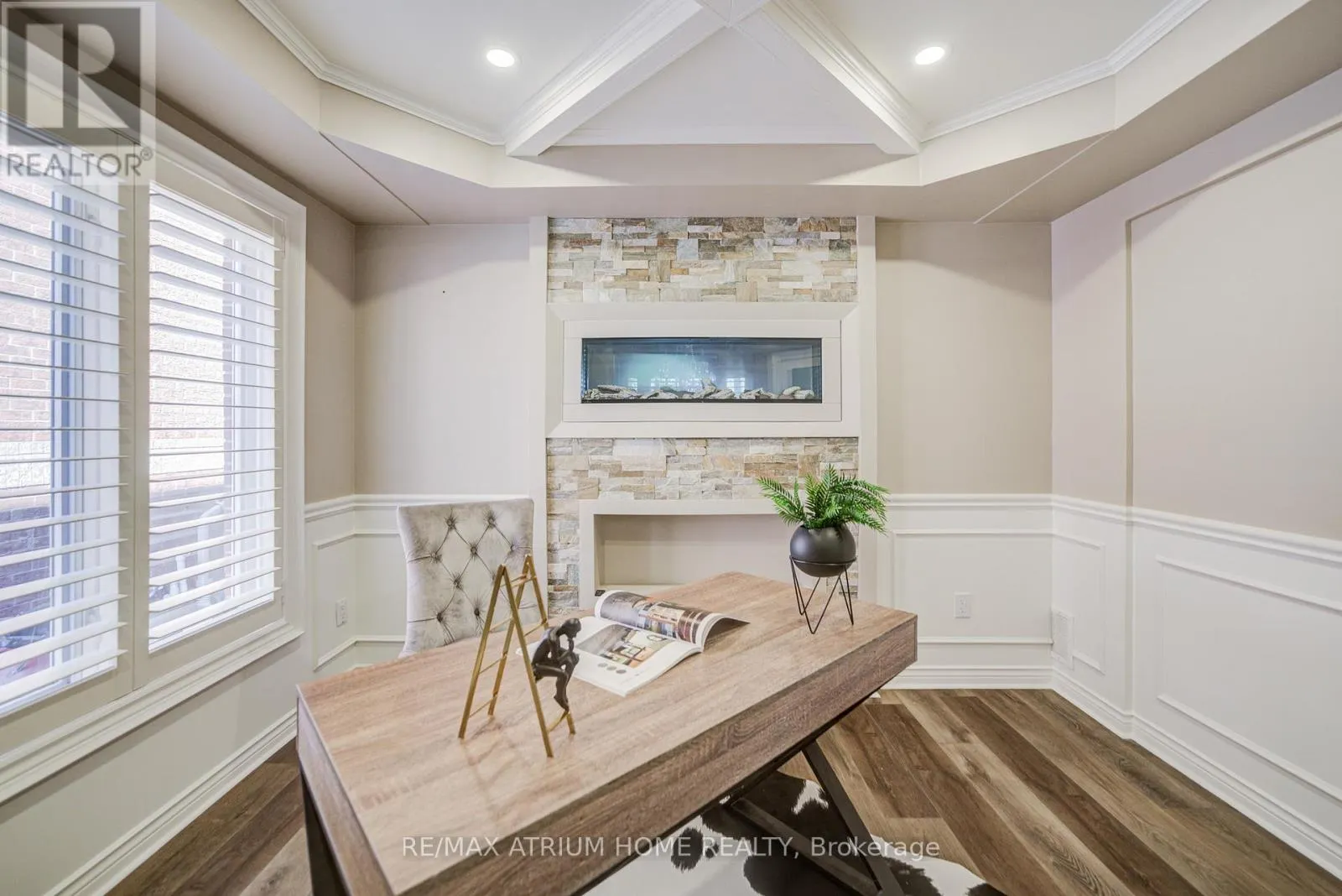 2095 GRAND RAVINE DRIVE