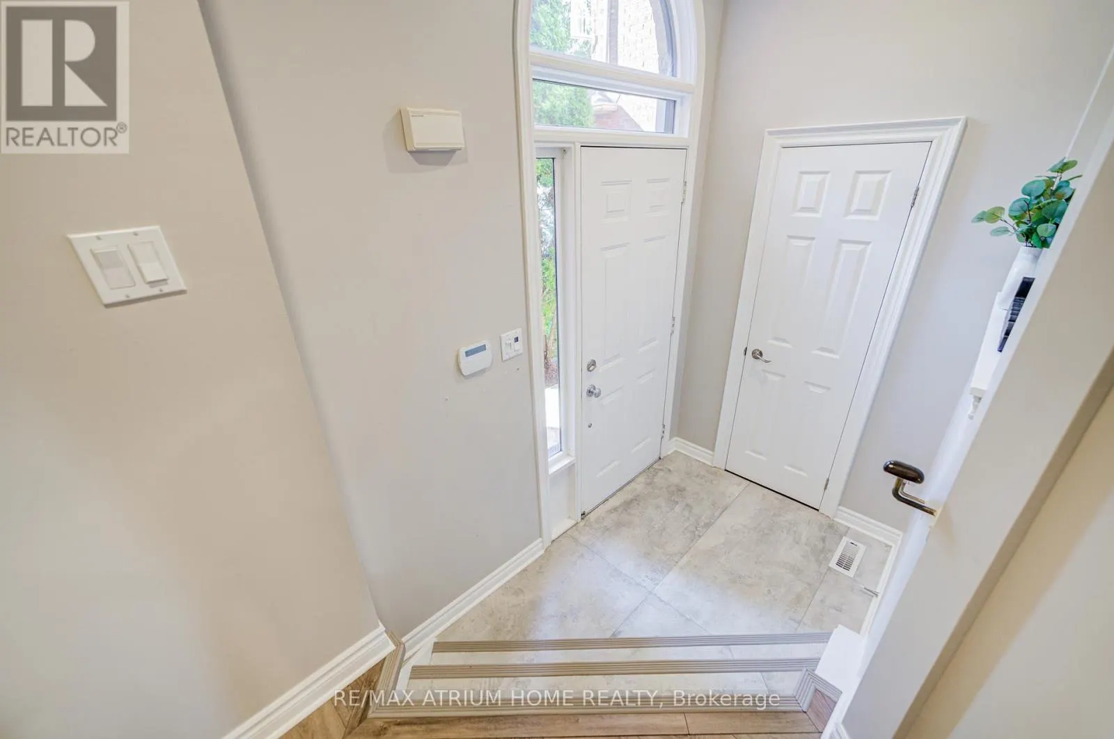 2095 GRAND RAVINE DRIVE
