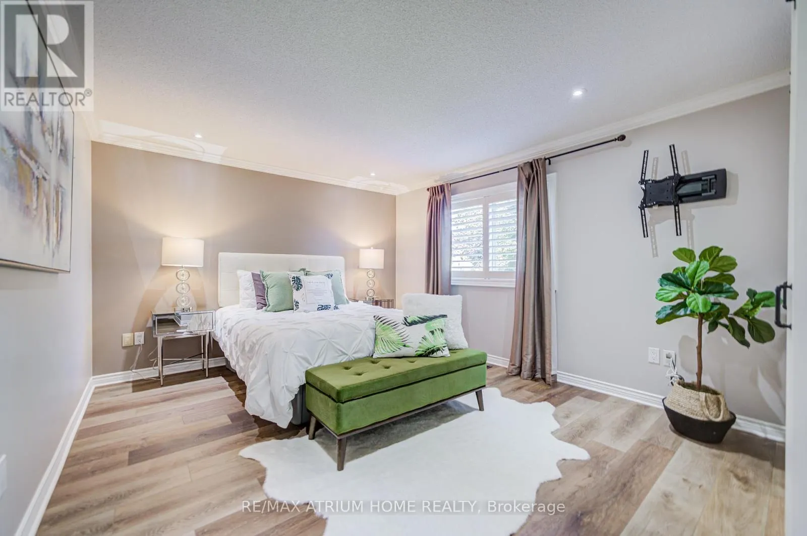 2095 GRAND RAVINE DRIVE