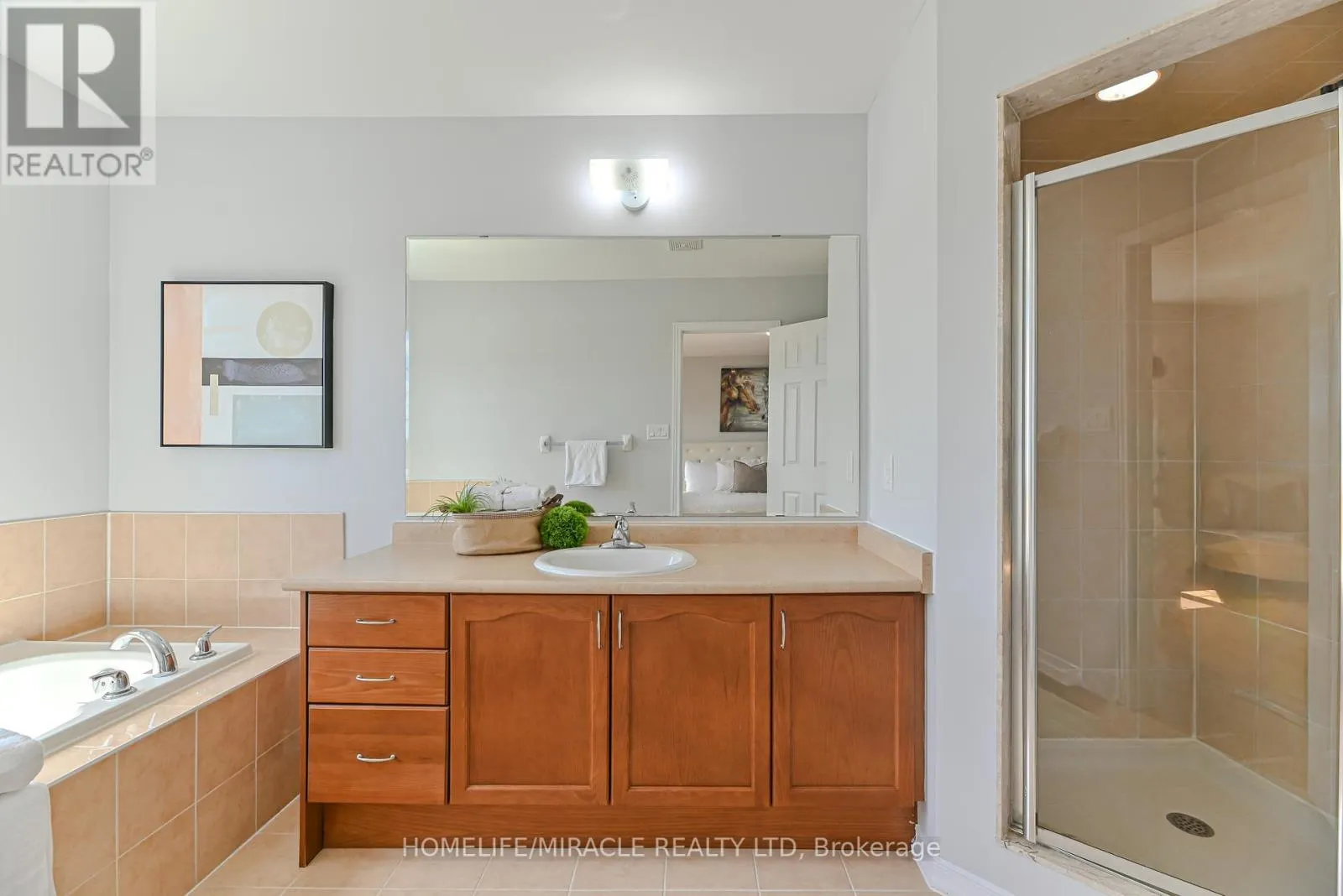 102 DELPORT CLOSE