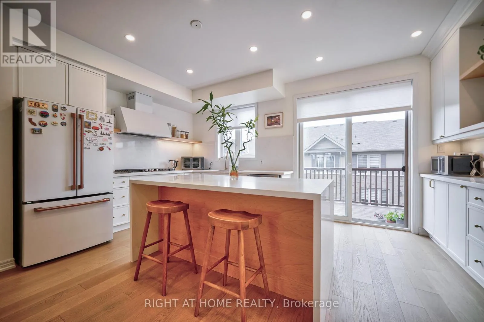 422 BELCOURT COMMON