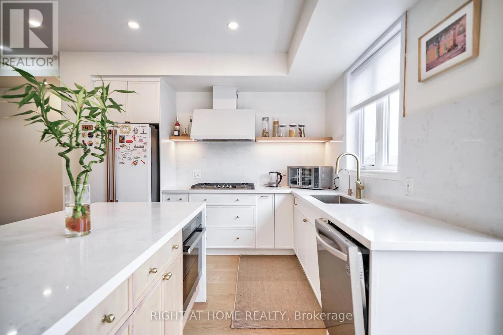 422 BELCOURT COMMON