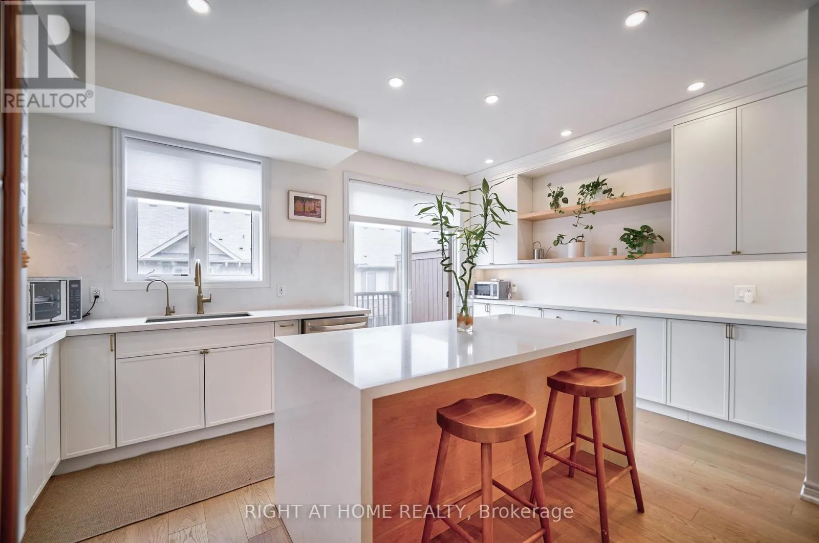422 BELCOURT COMMON
