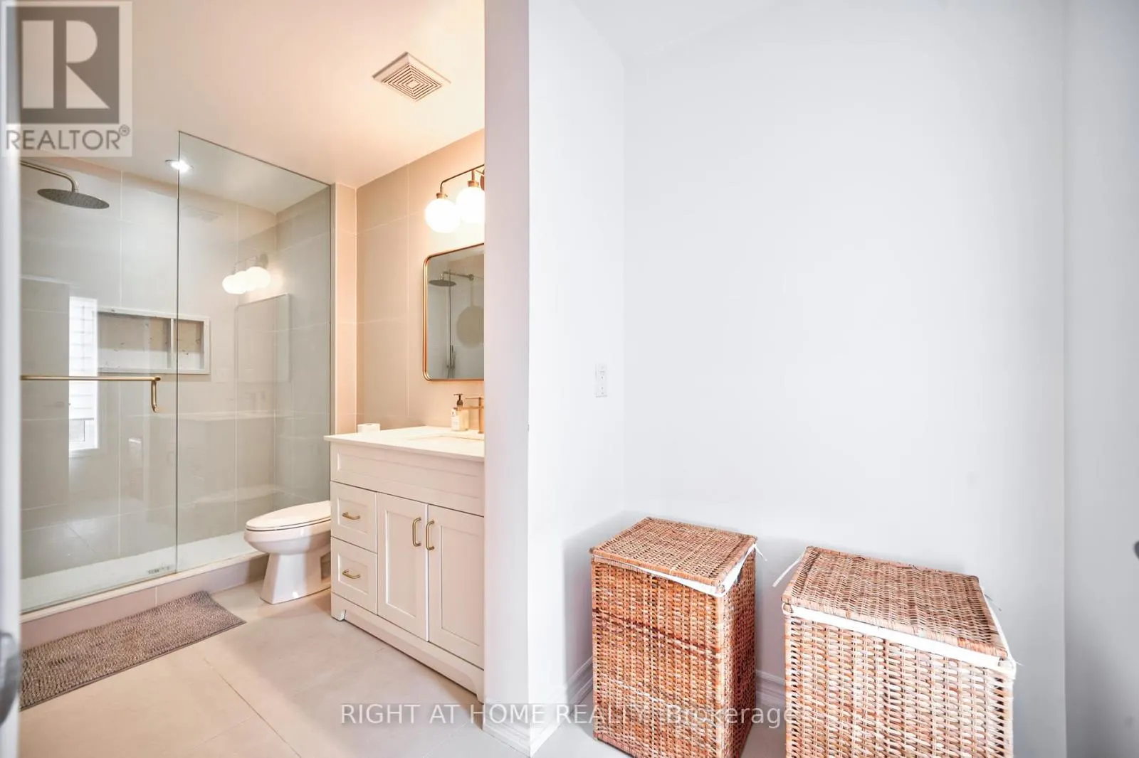 422 BELCOURT COMMON
