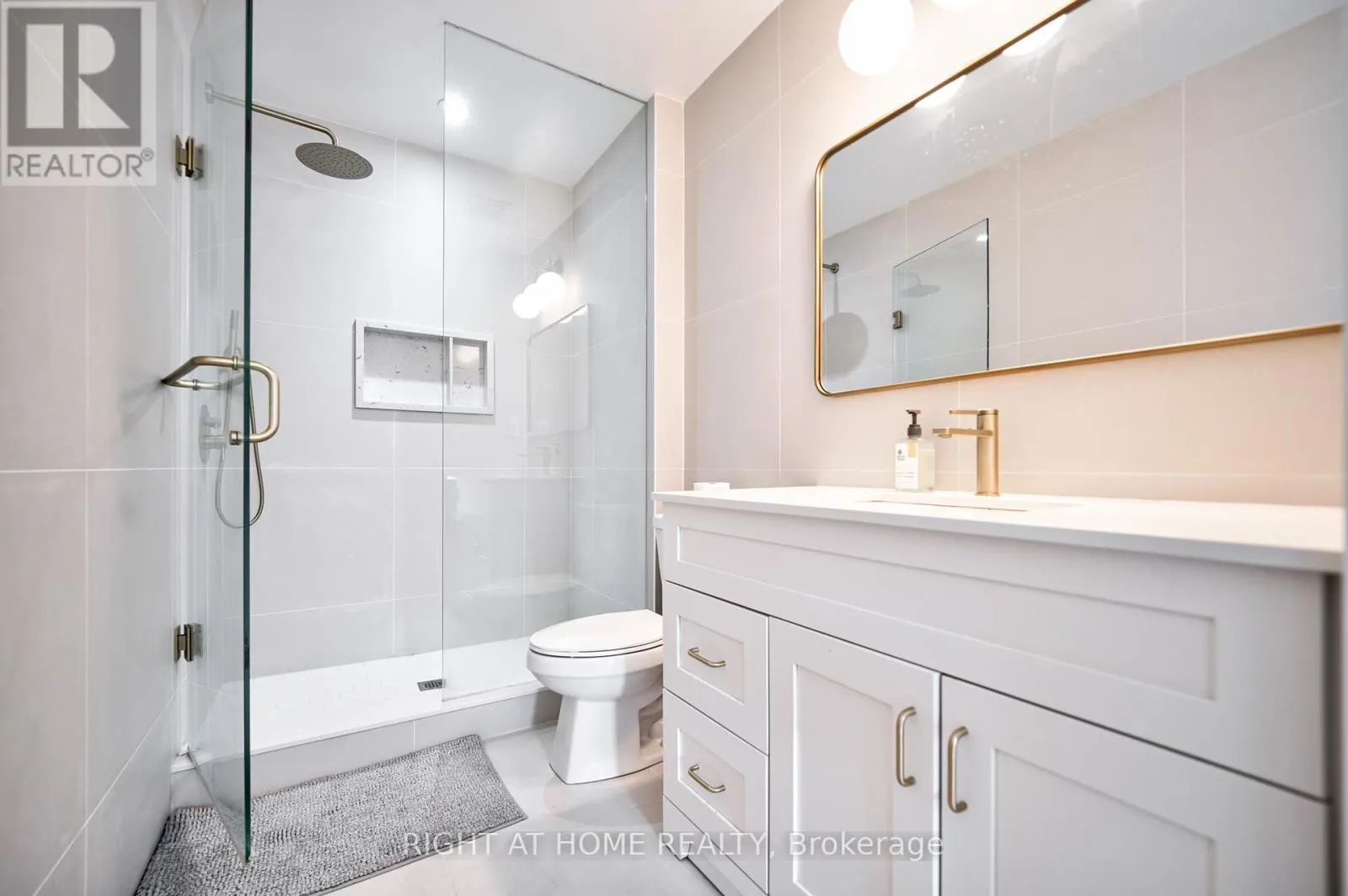 422 BELCOURT COMMON