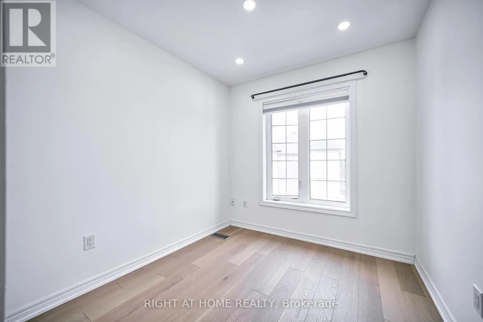 422 BELCOURT COMMON