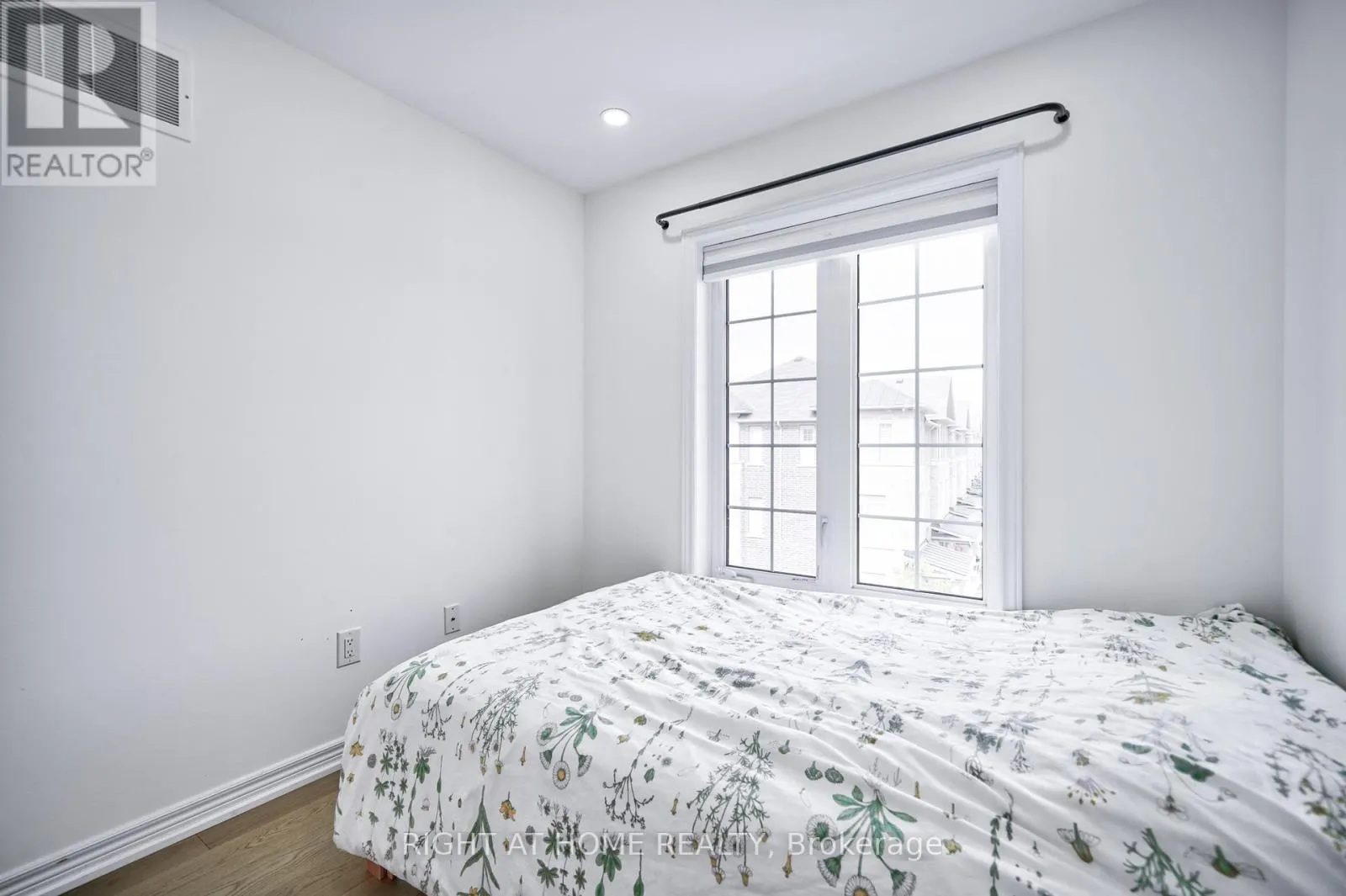 422 BELCOURT COMMON