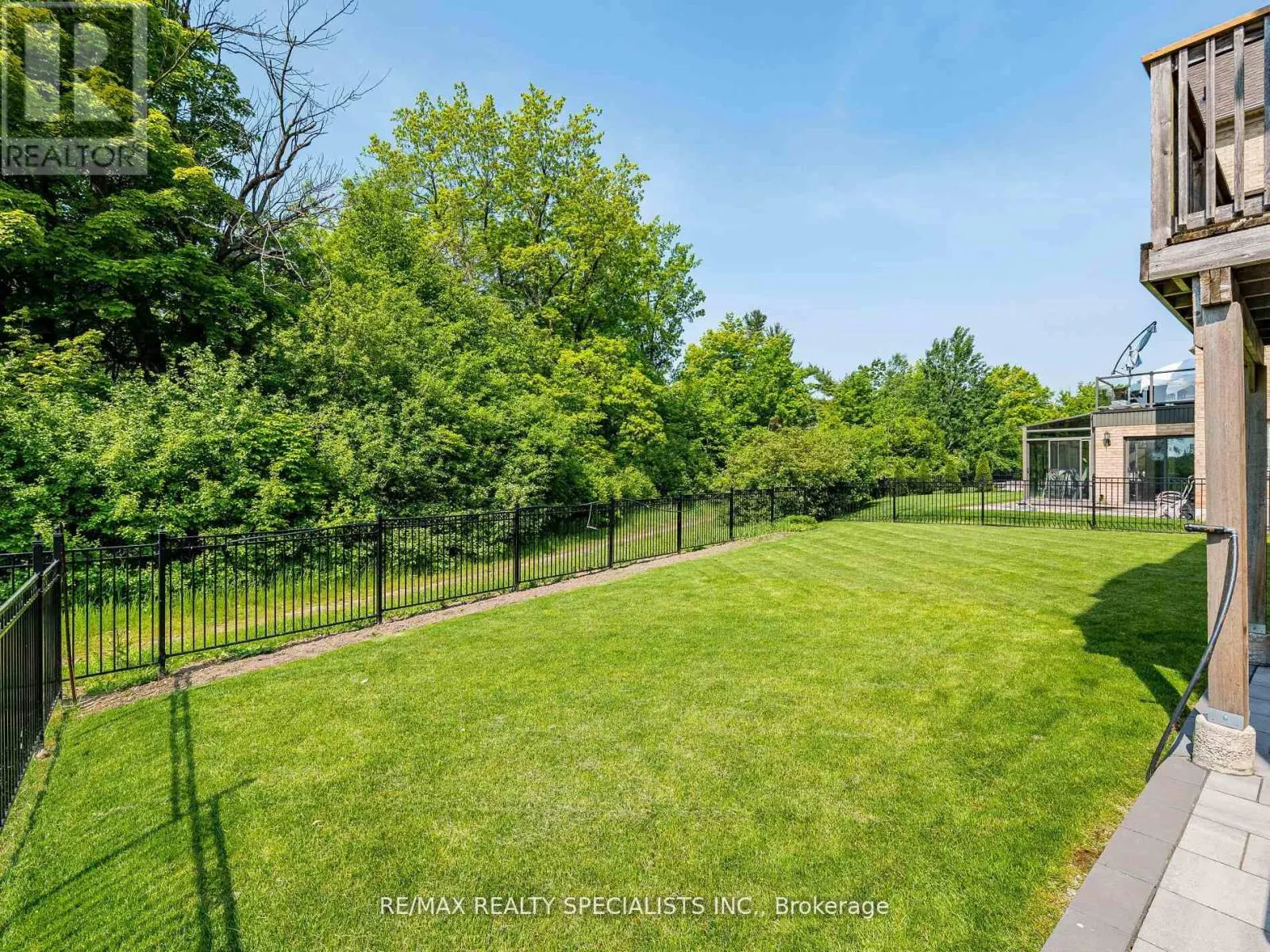 28 ELBERN MARKELL DRIVE W