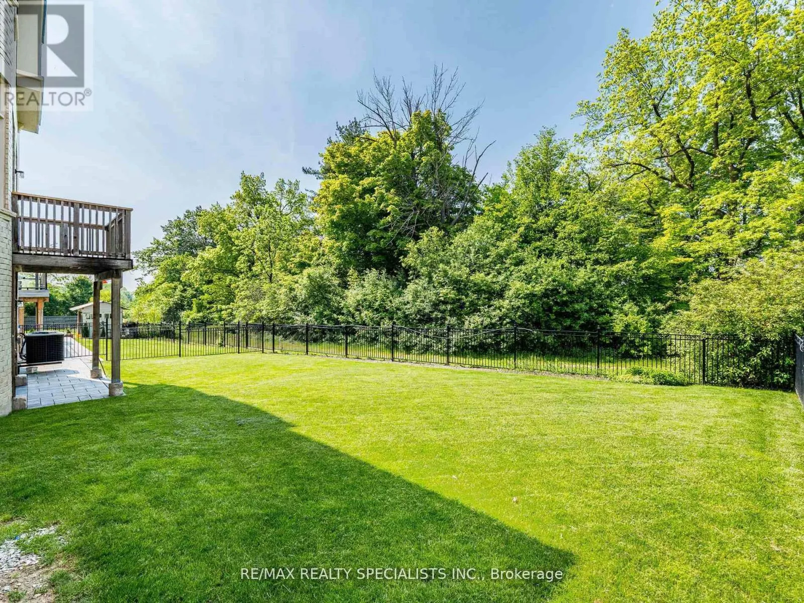 28 ELBERN MARKELL DRIVE W