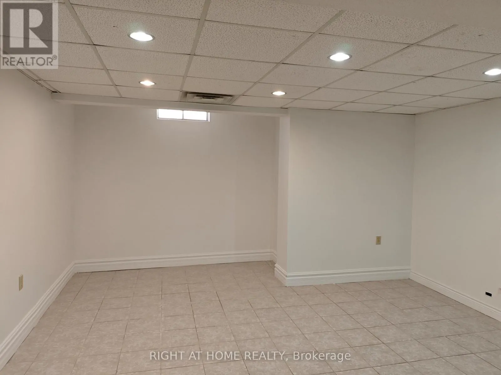 1216 BLACKBURN DRIVE