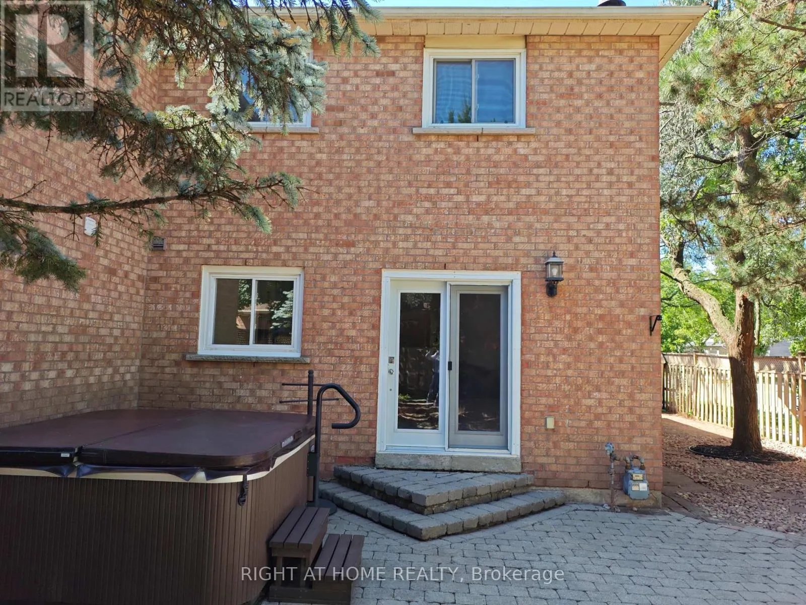 1216 BLACKBURN DRIVE