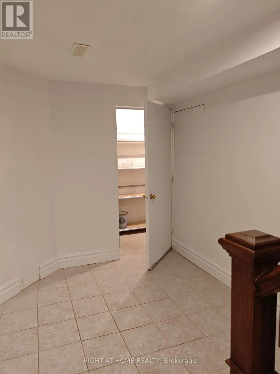 1216 BLACKBURN DRIVE